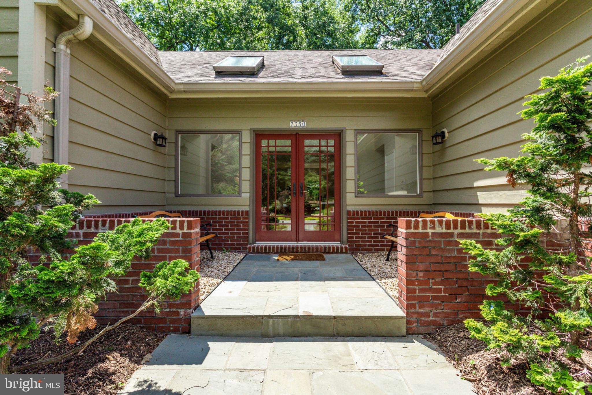 7350 Hooking Road McLean, VA 22101 - Photo 3 of 47