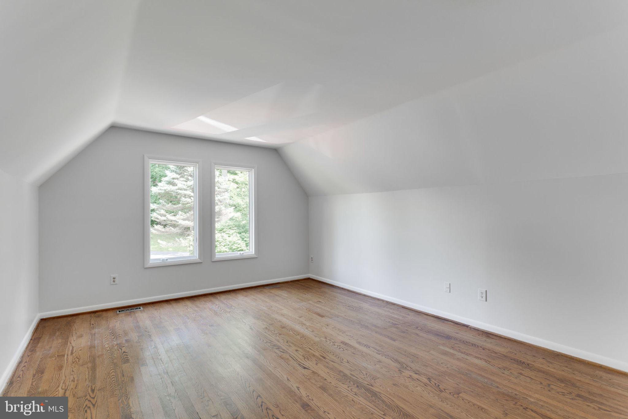 7350 Hooking Road McLean, VA 22101 - Photo 21 of 47 Bedroom #2 on Upper Level
