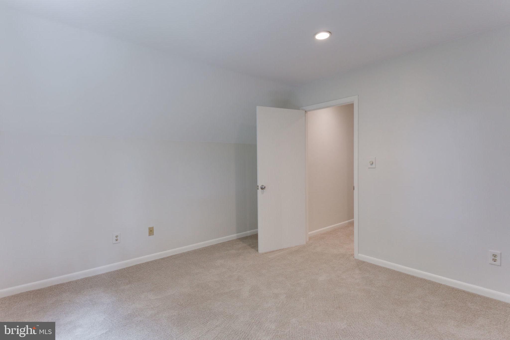 7350 Hooking Road McLean, VA 22101 - Photo 25 of 47