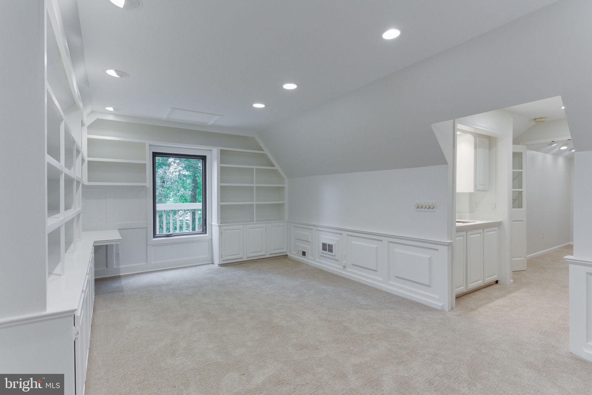 7350 Hooking Road McLean, VA 22101 - Photo 26 of 47 Bedroom #4