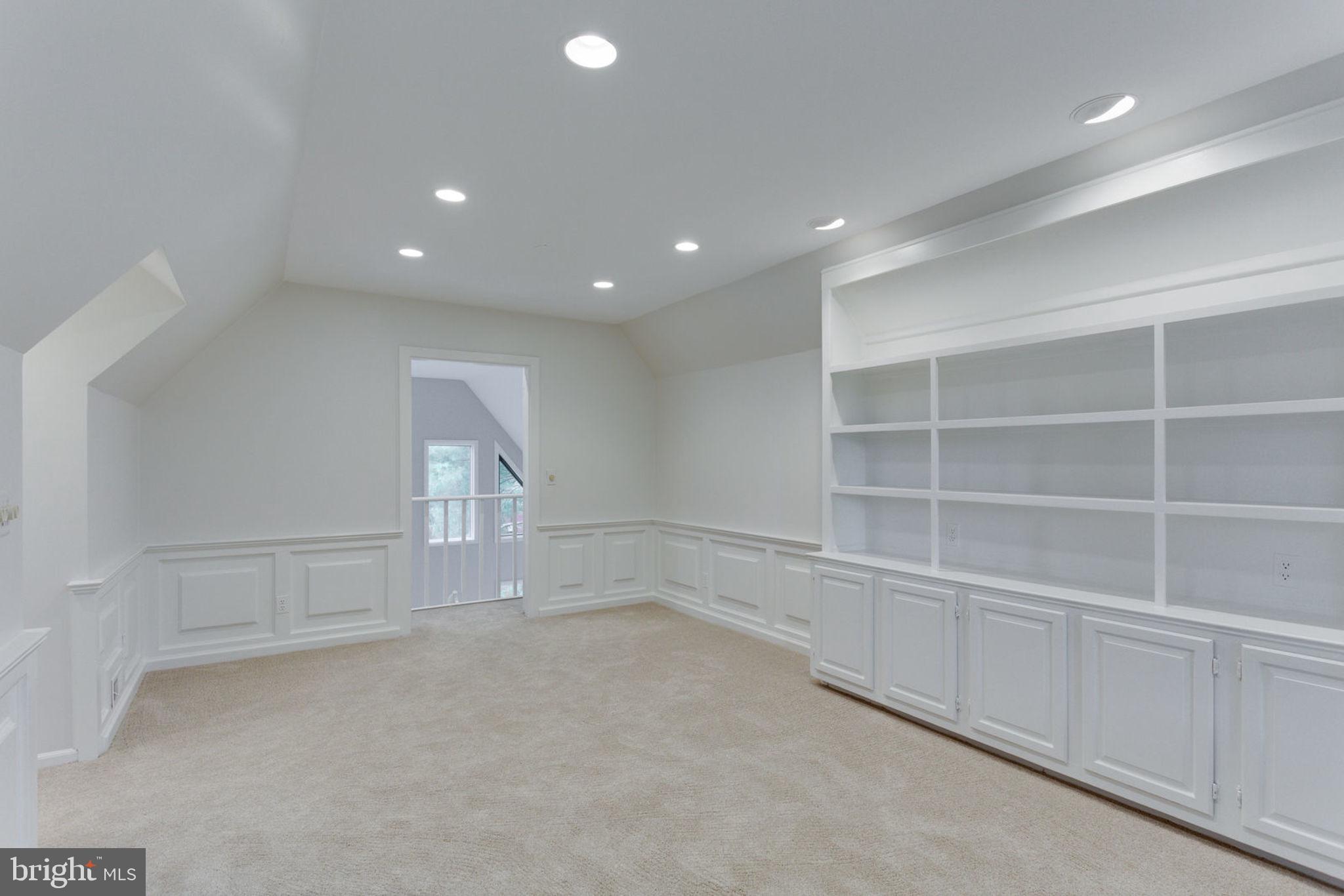 7350 Hooking Road McLean, VA 22101 - Photo 27 of 47