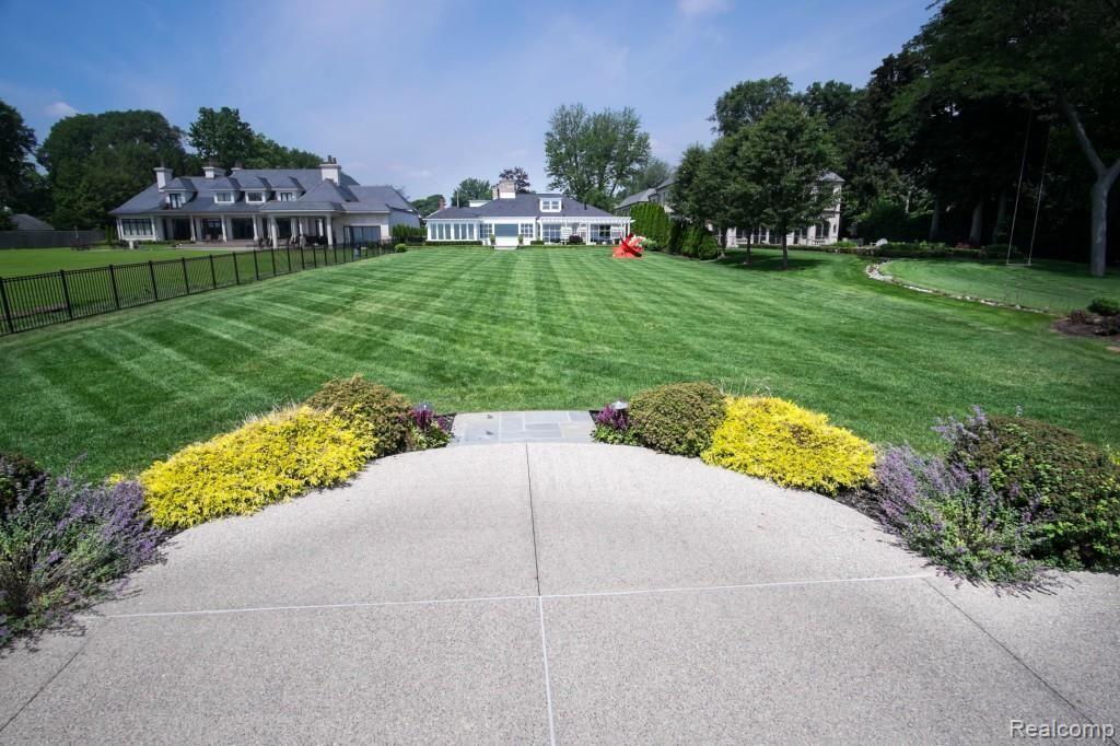 988 Lake Shore Road Grosse Pointe, MI 48236 - Photo 46 of 60 CH56.jpg
