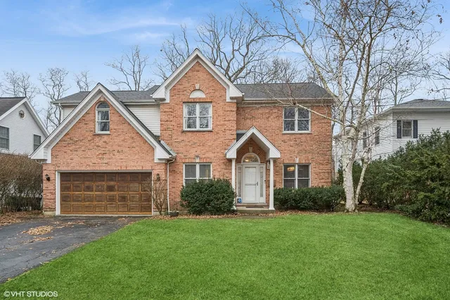 $1,225,000 | 706 Foxdale Avenue, Winnetka, IL 60093