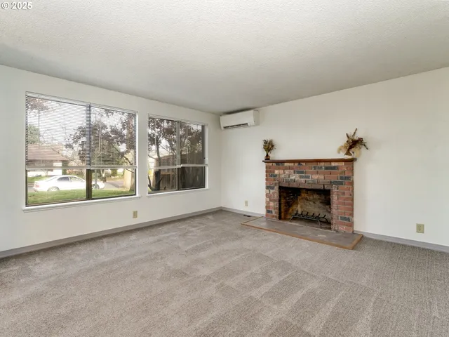 $398,990 | 4114 Jessen Drive, Eugene, OR 97402