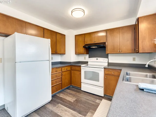 $398,990 | 4114 Jessen Drive, Eugene, OR 97402