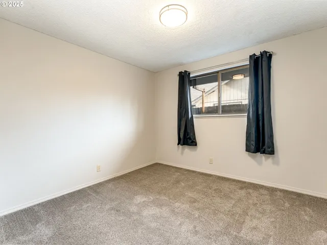 $398,990 | 4114 Jessen Drive, Eugene, OR 97402