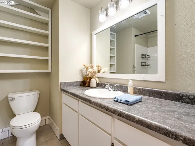 $398,990 | 4114 Jessen Drive, Eugene, OR 97402