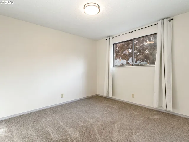 $398,990 | 4114 Jessen Drive, Eugene, OR 97402