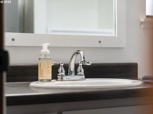 $398,990 | 4114 Jessen Drive, Eugene, OR 97402