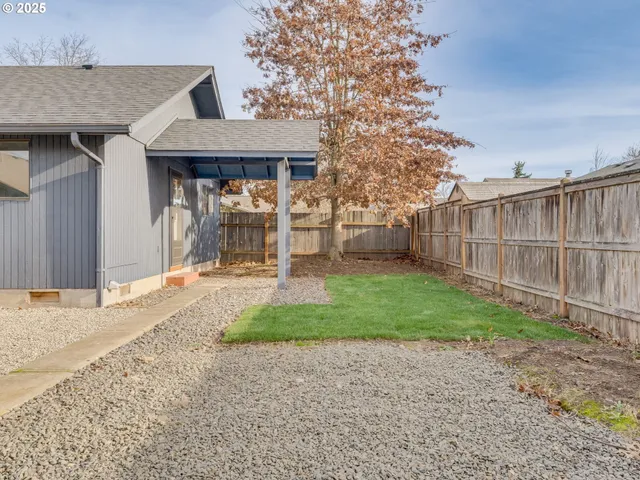$398,990 | 4114 Jessen Drive, Eugene, OR 97402