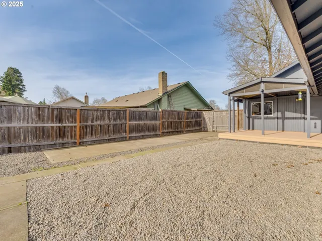 $398,990 | 4114 Jessen Drive, Eugene, OR 97402