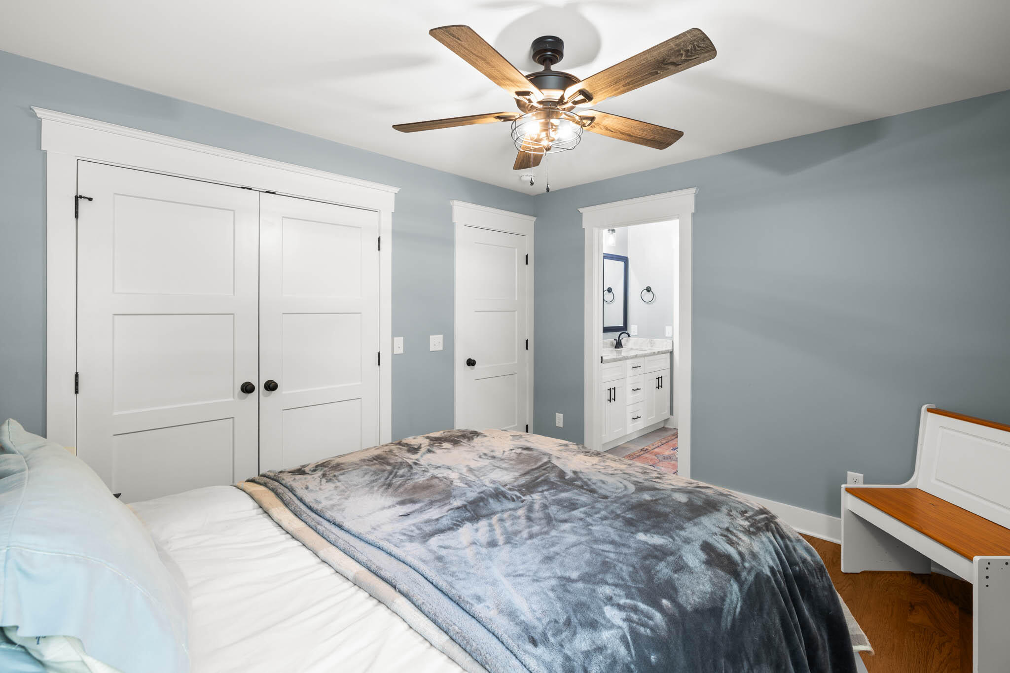 637 Lullwater Road Chattanooga, TN 37405 - Photo 23 of 40 Bedroom
