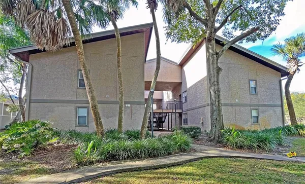 $1,675 | 4207 Winding Moss Trail, Unit 208, Tampa, FL 33613