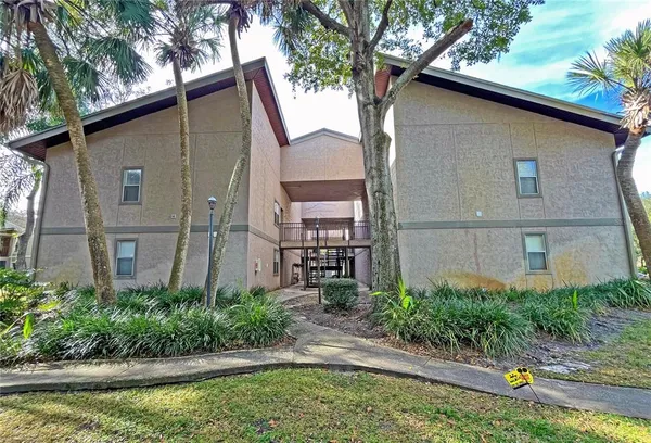 $1,675 | 4207 Winding Moss Trail, Unit 208, Tampa, FL 33613