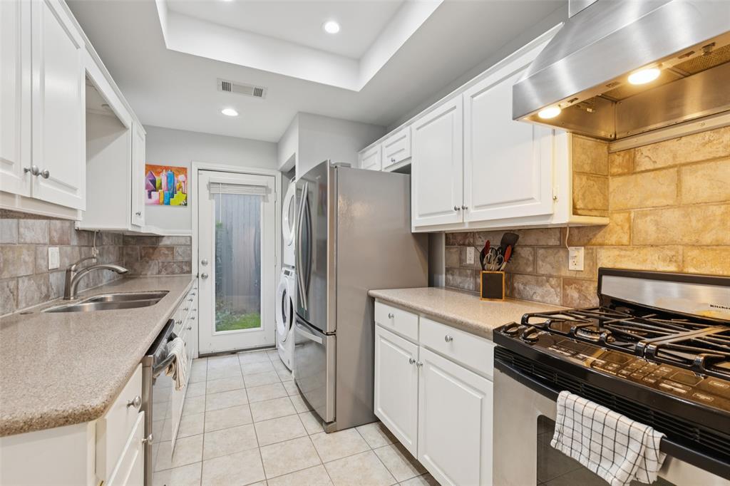 4006 Holland Avenue, Unit B Dallas, TX 75219 - Photo 8 of 28