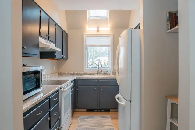 $355,000 | 15 Linwood Road, Unit 15, Freeport, ME 04032