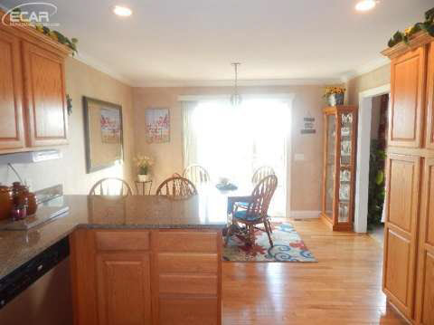 5515 Coldwater Road Flint, MI 48504 - Photo 16 of 44 20435865-15.JPG