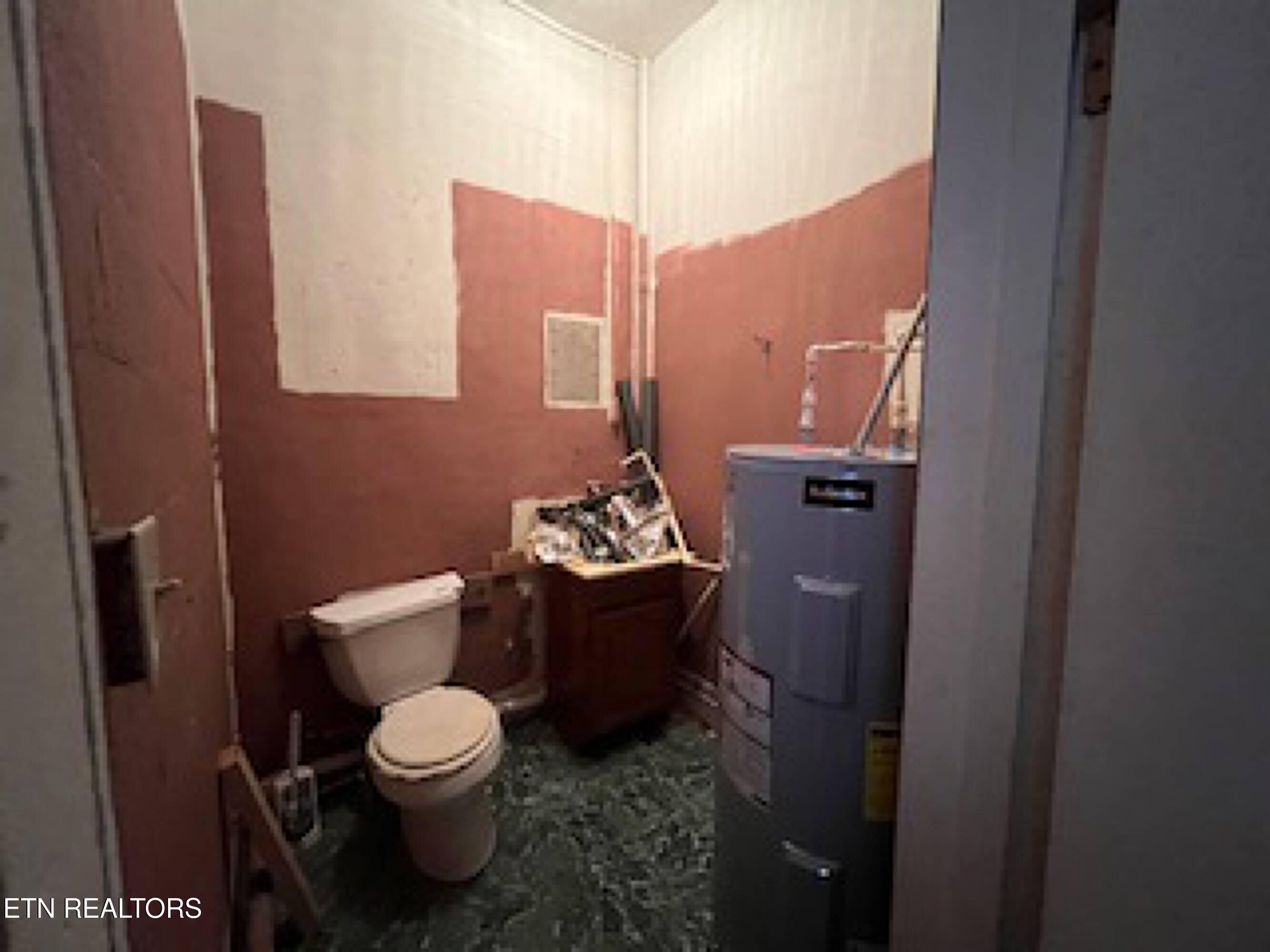 19421 Alberta Street Oneida, TN 37841 - Photo 13 of 16 845f872538fe432ab2e82f36b4913005_3000x20