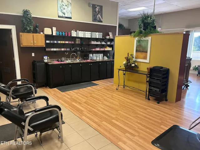 $249,000 | 19421 Alberta Street, Oneida, TN 37841