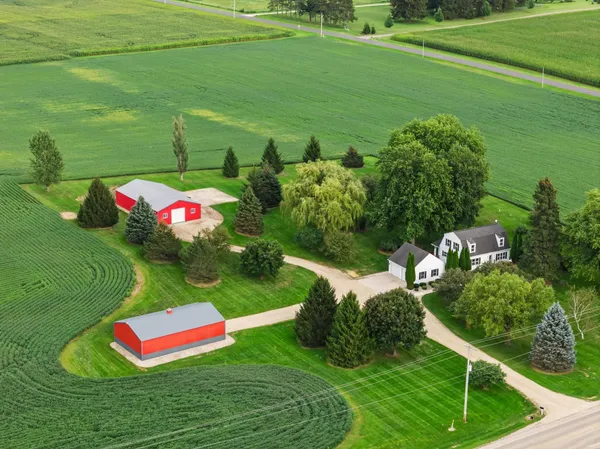 $1,200,000 | 2466 County Highway North, Stoughton, WI 53589