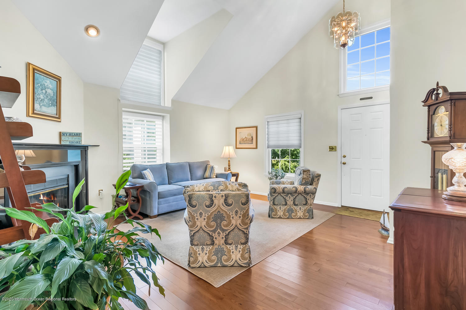 19 Racquet Road Wall, NJ 07719 - Photo 4 of 29 Living Rm and Foyer