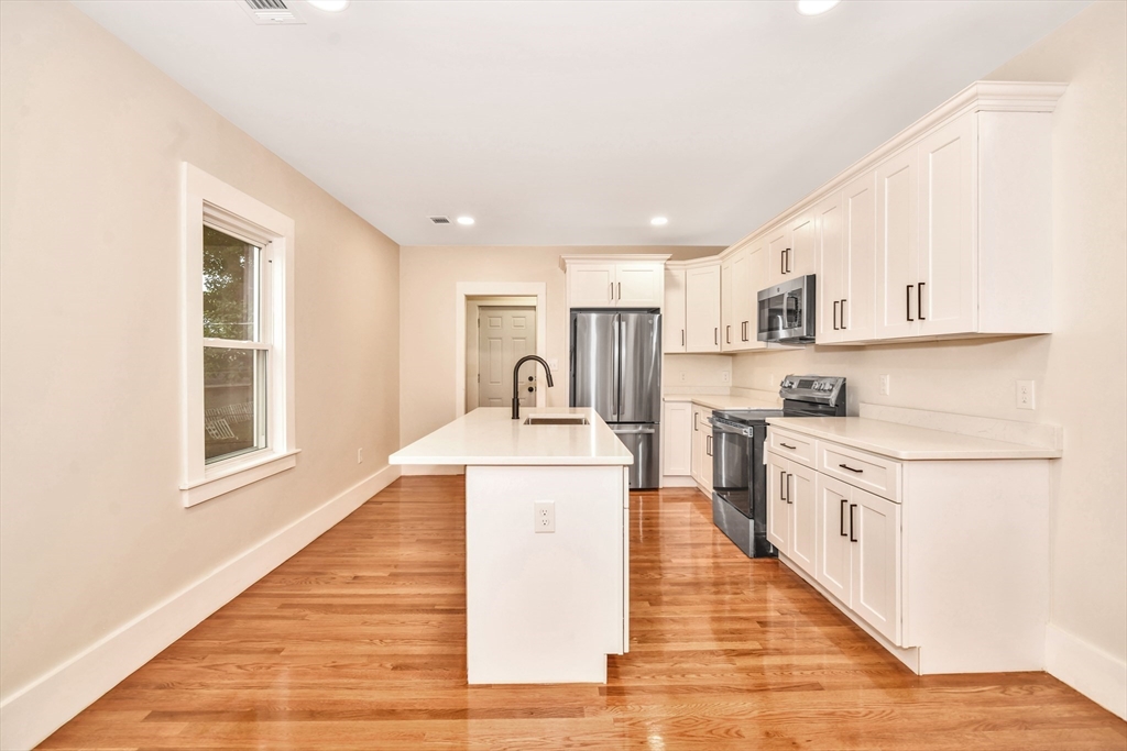 30-32 Westmore Road, Unit 2 Boston, MA 02126 - Photo 10 of 33