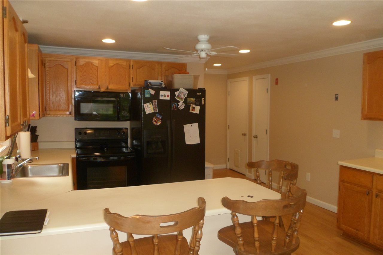 106 Danville Road, Unit 2 Hampstead, NH 03826 - Photo 12 of 26 Gallery Image 12