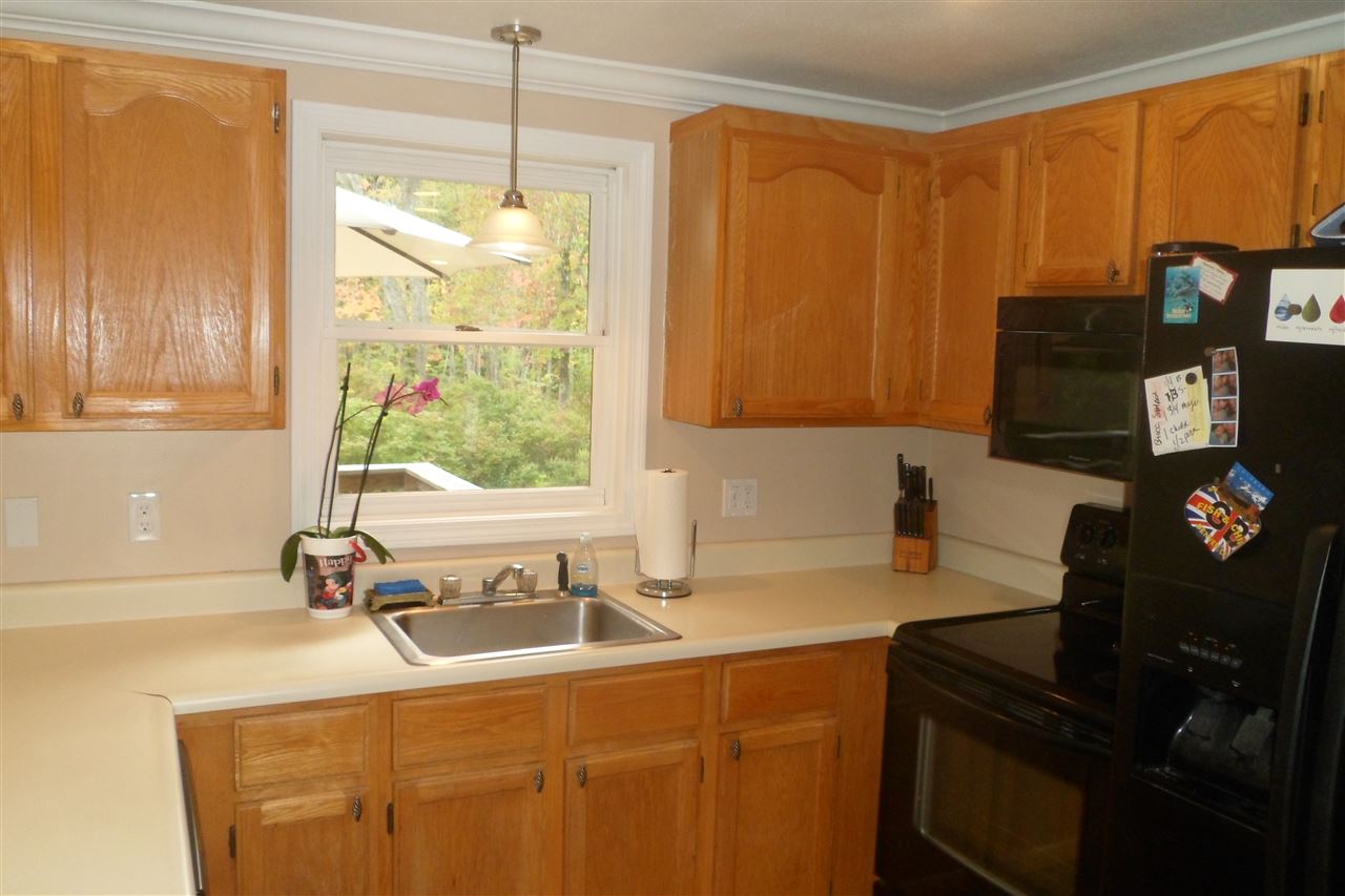 106 Danville Road, Unit 2 Hampstead, NH 03826 - Photo 15 of 26 Gallery Image 15