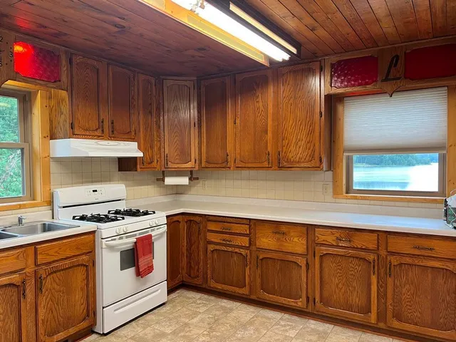 $450,000 | 28200 County Road 52, Bigfork, MN 56628