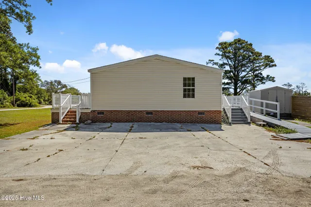 $295,000 | 198 Styron Creek Road, Sealevel, NC 28577