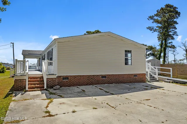 $295,000 | 198 Styron Creek Road, Sealevel, NC 28577