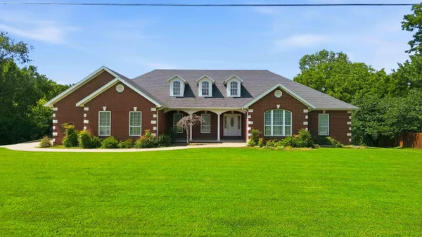 $865,000 | 136 Riverview Drive, Anderson, MO 64831