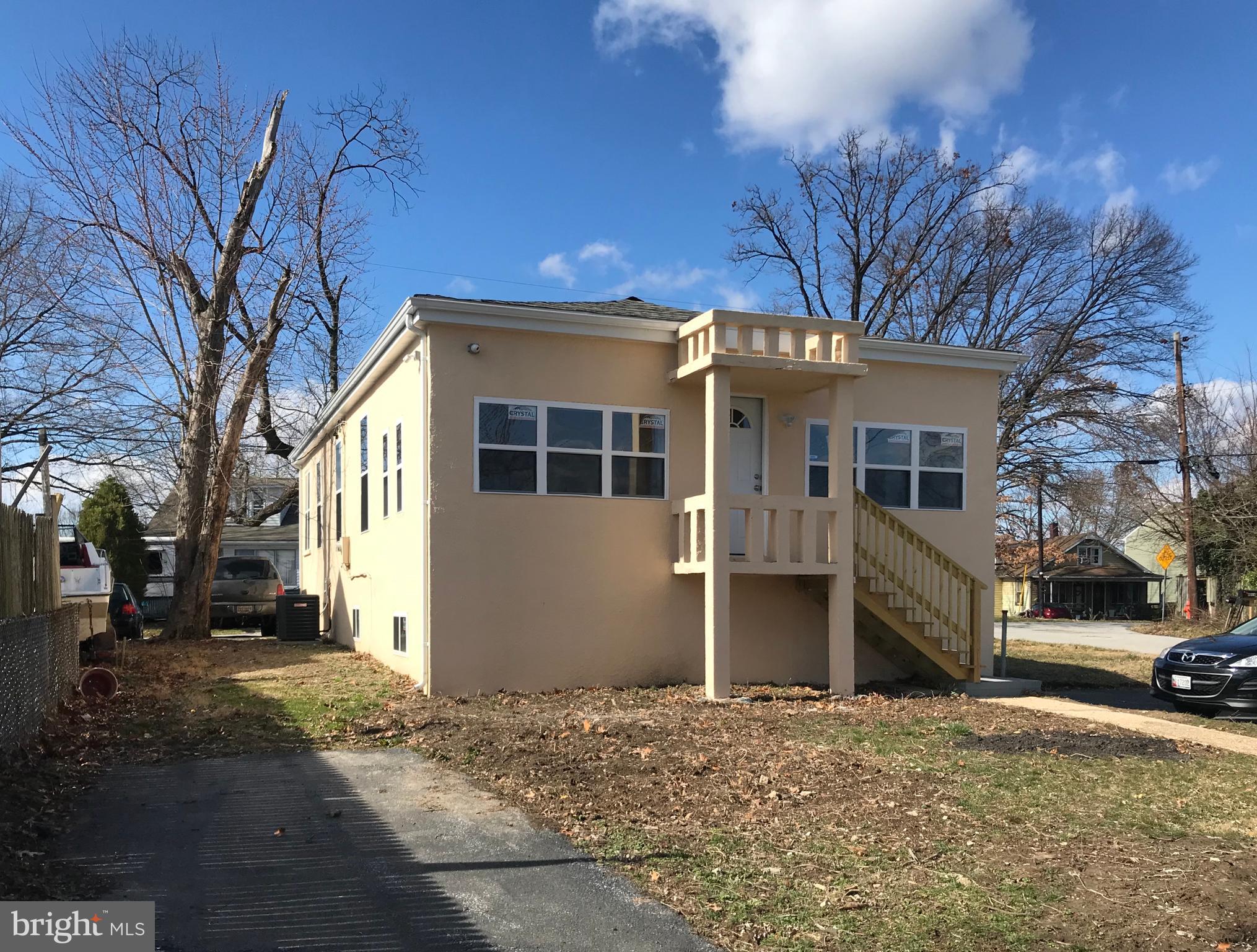 4101 Oak Road Baltimore, MD 21227 - Photo 2 of 34