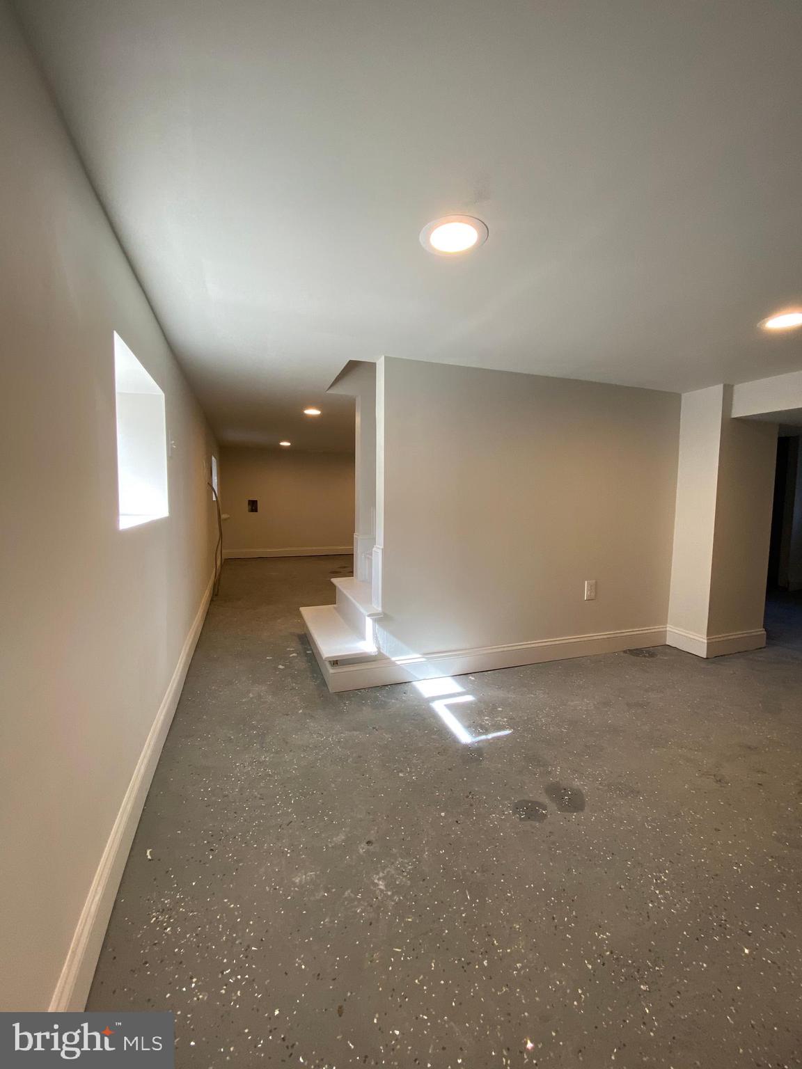 4101 Oak Road Baltimore, MD 21227 - Photo 29 of 34