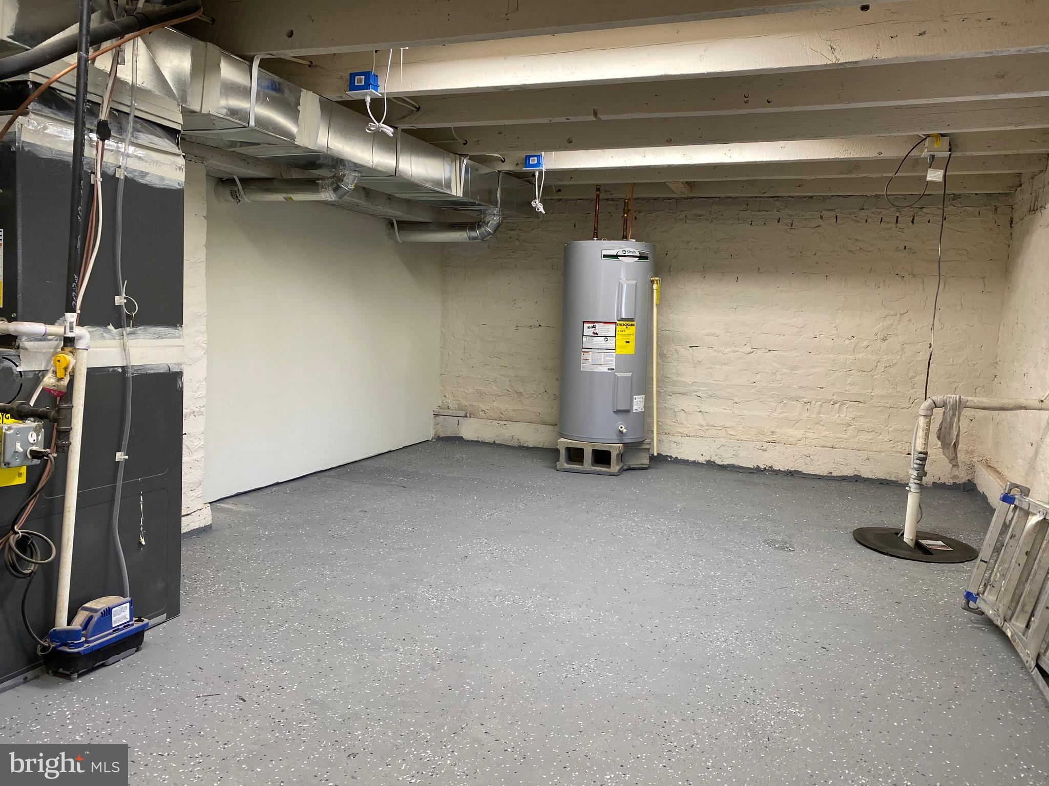 4101 Oak Road Baltimore, MD 21227 - Photo 31 of 34