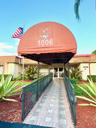 $1,700 | 1055 Country Club Drive, Unit 404, Margate, FL 33063