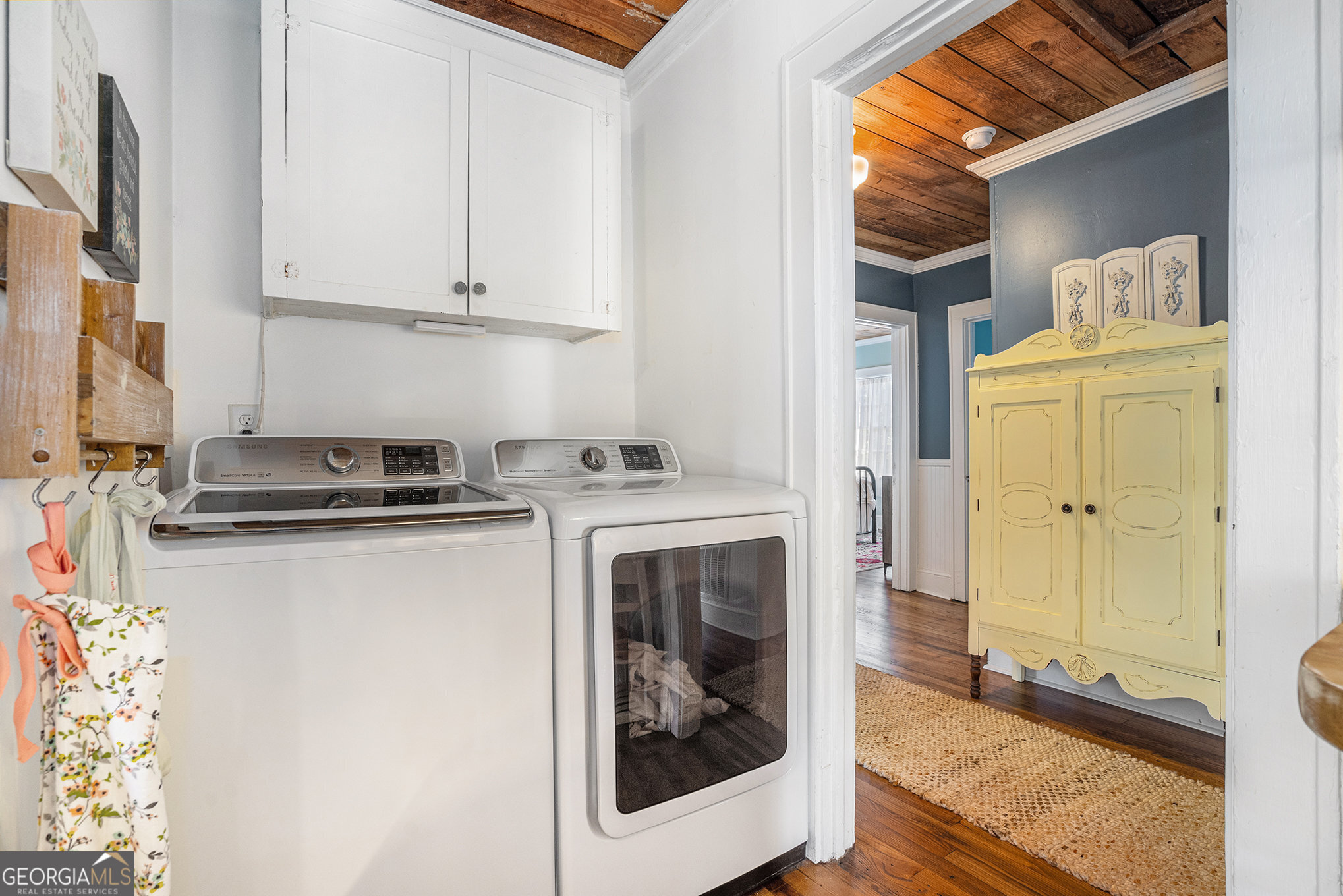 17 West Wright Street Winder, GA 30680 - Photo 15 of 31 a utility room with dryer and washer