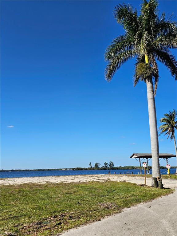 4567 East Riverside Drive Fort Myers, FL 33905 - Photo 3 of 12