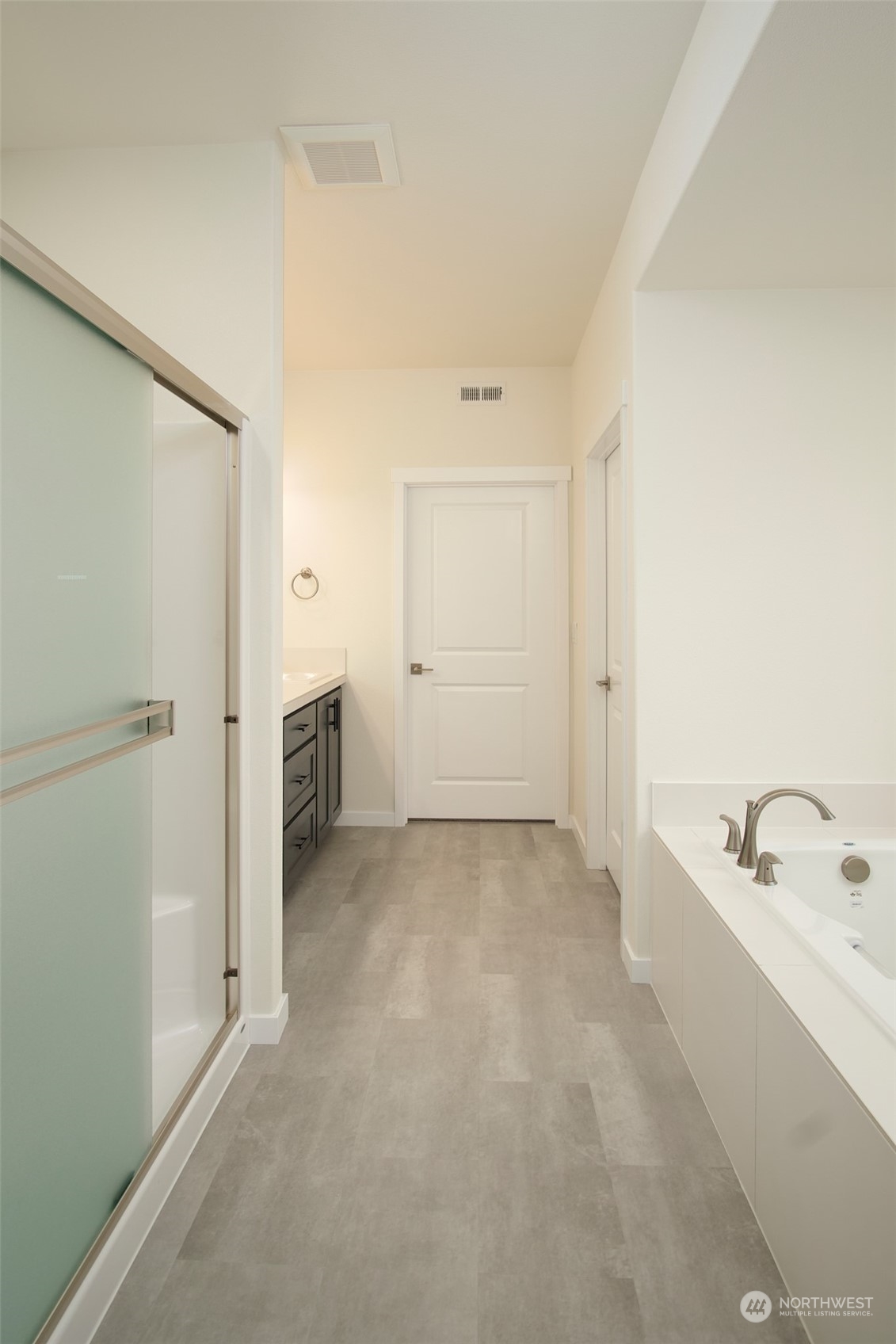 1080 Rw Fletcher Street Winlock, WA 98596 - Photo 14 of 27 a view of a bathroom with a tub shower and sink