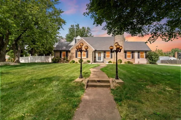 $374,900 | 125 East North D Street, Gas City, IN 46933