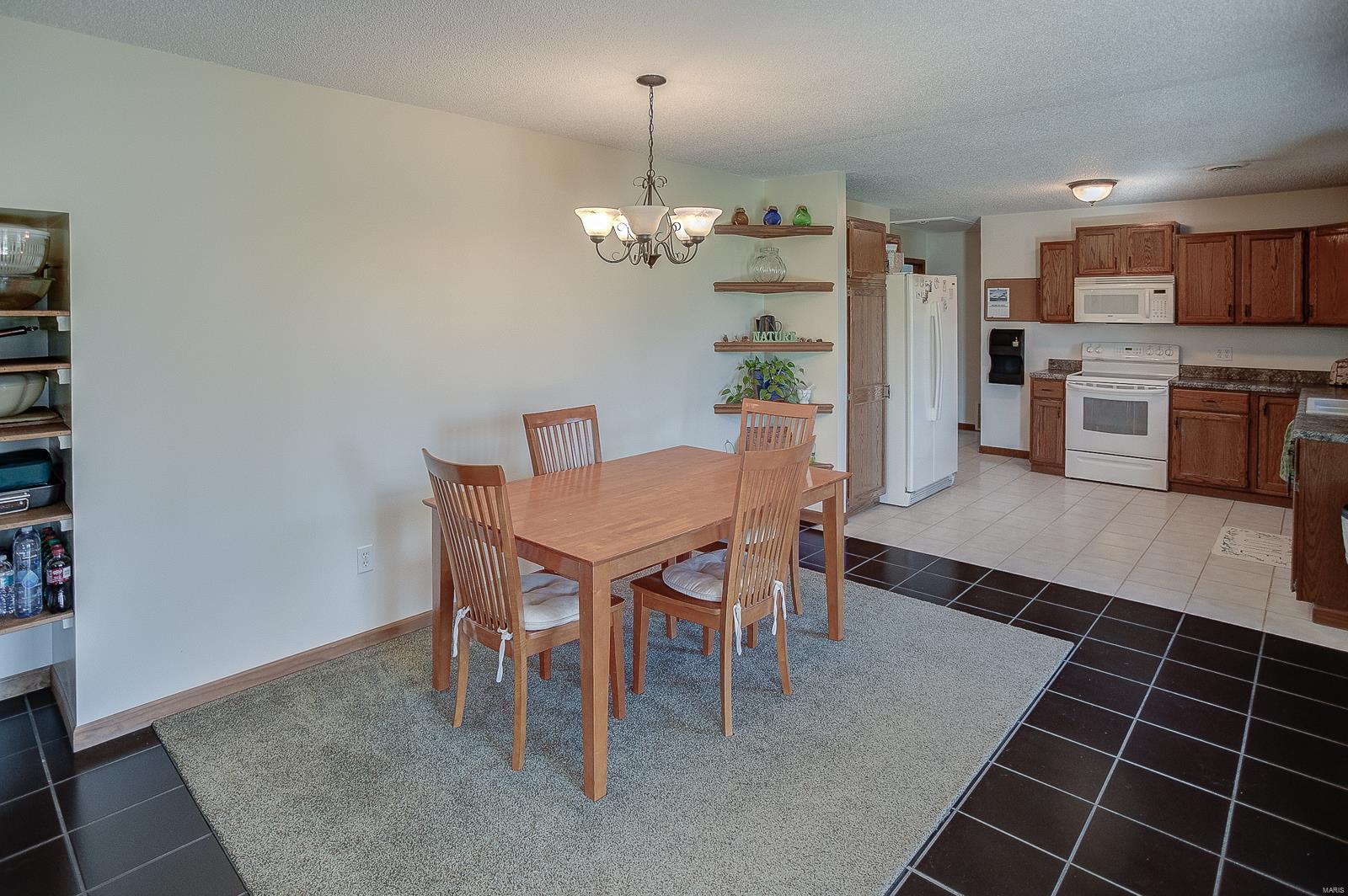 4878 Sportsman Road Waterloo, IL 62298 - Photo 15 of 59