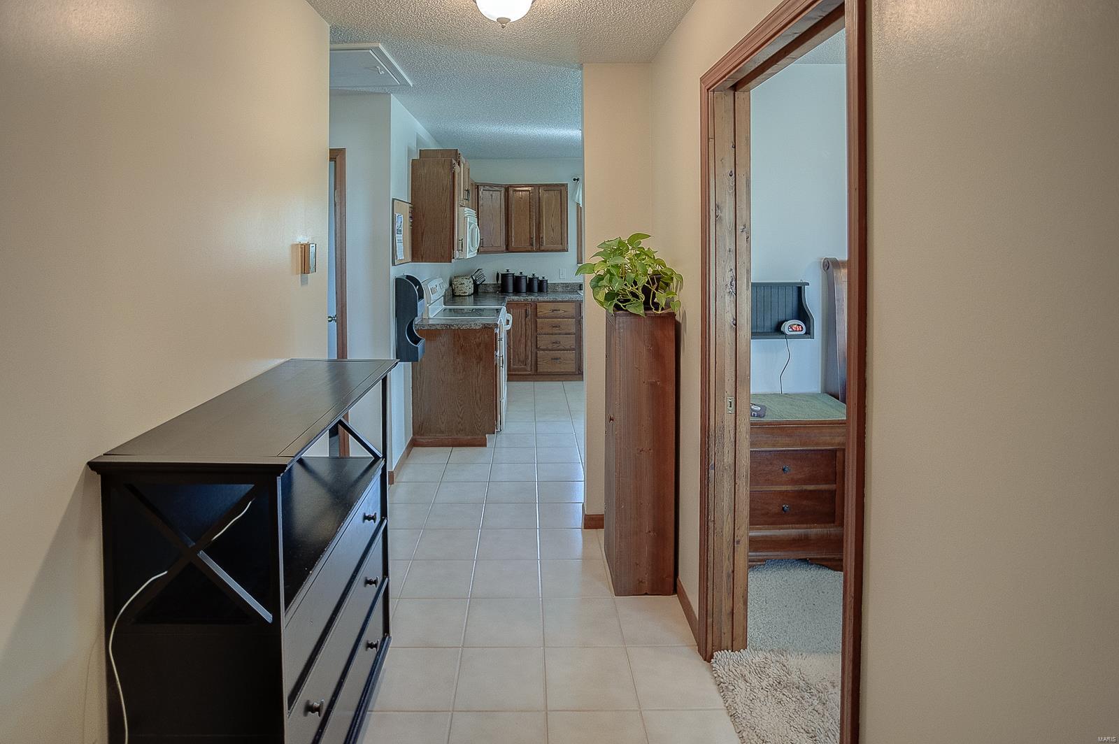 4878 Sportsman Road Waterloo, IL 62298 - Photo 4 of 59