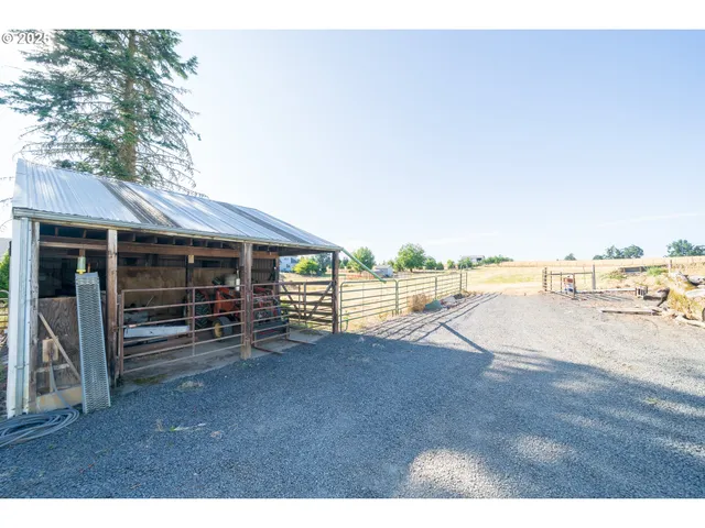 a view of a house with a outdoor space