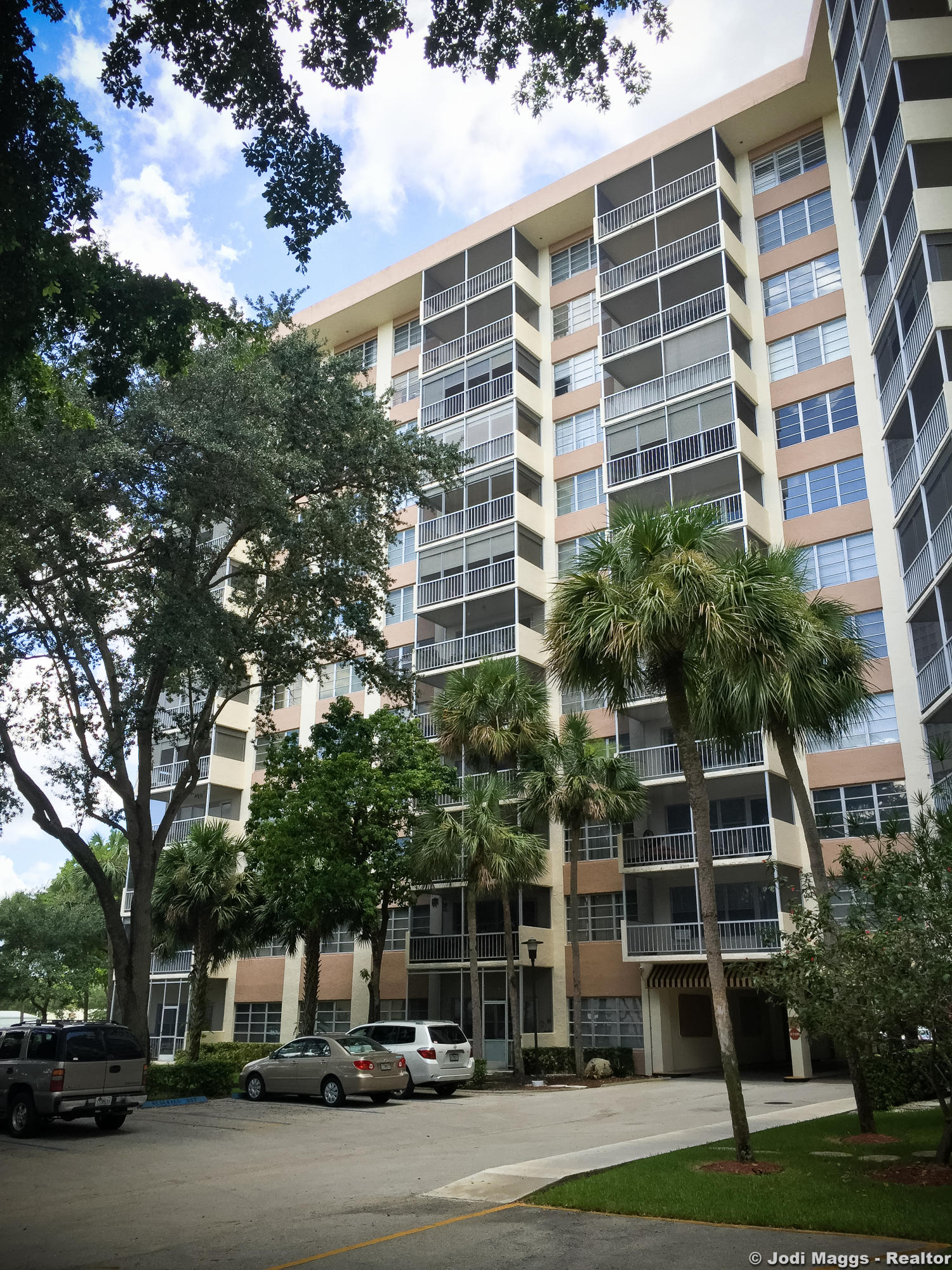 10777 West Sample Road, Unit 505 Coral Springs, FL 33065 - Photo 2 of 27 Country Club Towers Condo-1c