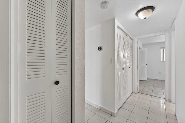 $2,200 | 7011 West 29th Avenue, Unit 125, Hialeah, FL 33018