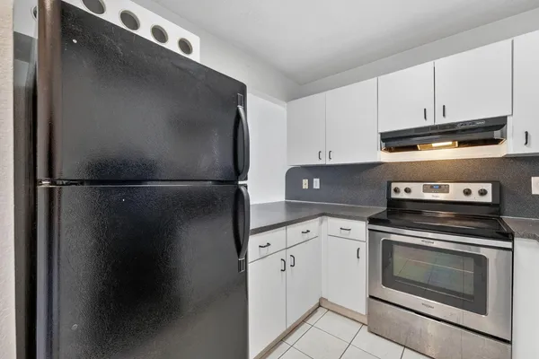 $2,200 | 7011 West 29th Avenue, Unit 125, Hialeah, FL 33018