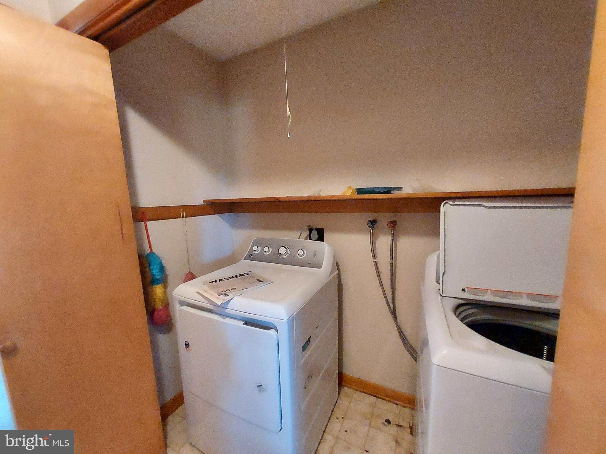 2430 Chambersburg Road Biglerville, PA 17307 - Photo 8 of 24 Laundry