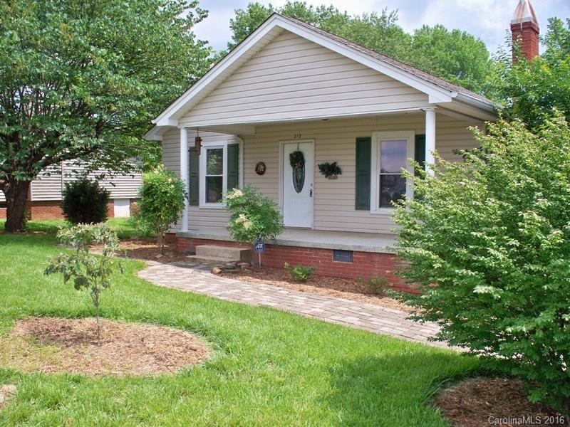 315 4th Street Southwest Conover, NC 28613 - Photo 1 of 14 Gallery Image 1