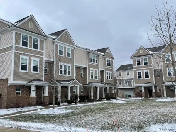 $2,350 | 411 Wright Street, Wixom, MI 48393
