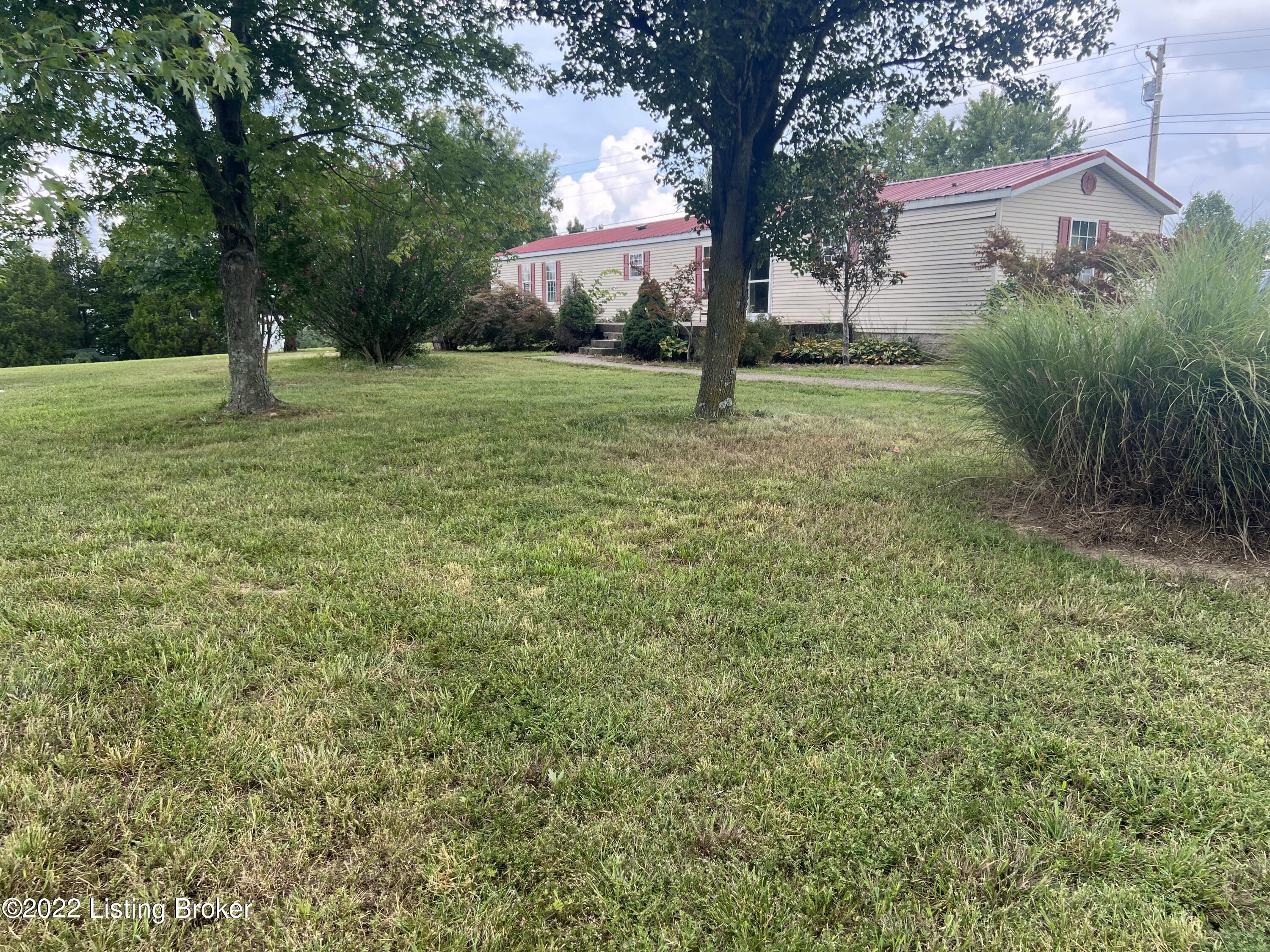 9170 Anneta Road Leitchfield, KY 42754 - Photo 2 of 8 Front